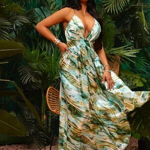 Gorgeous Flowing Multicolor Silky Backless Dress